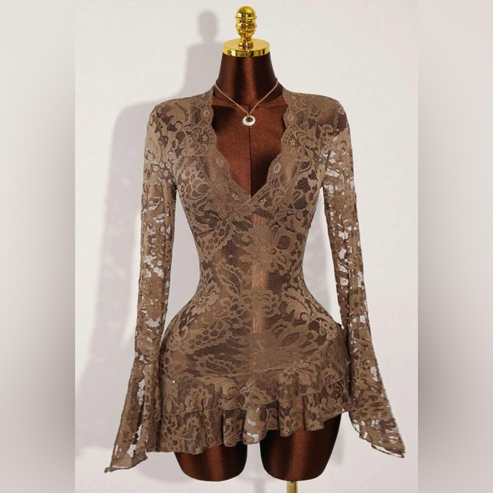 ✨3 for 30✨ Brown Lace Long Sleeve Dress